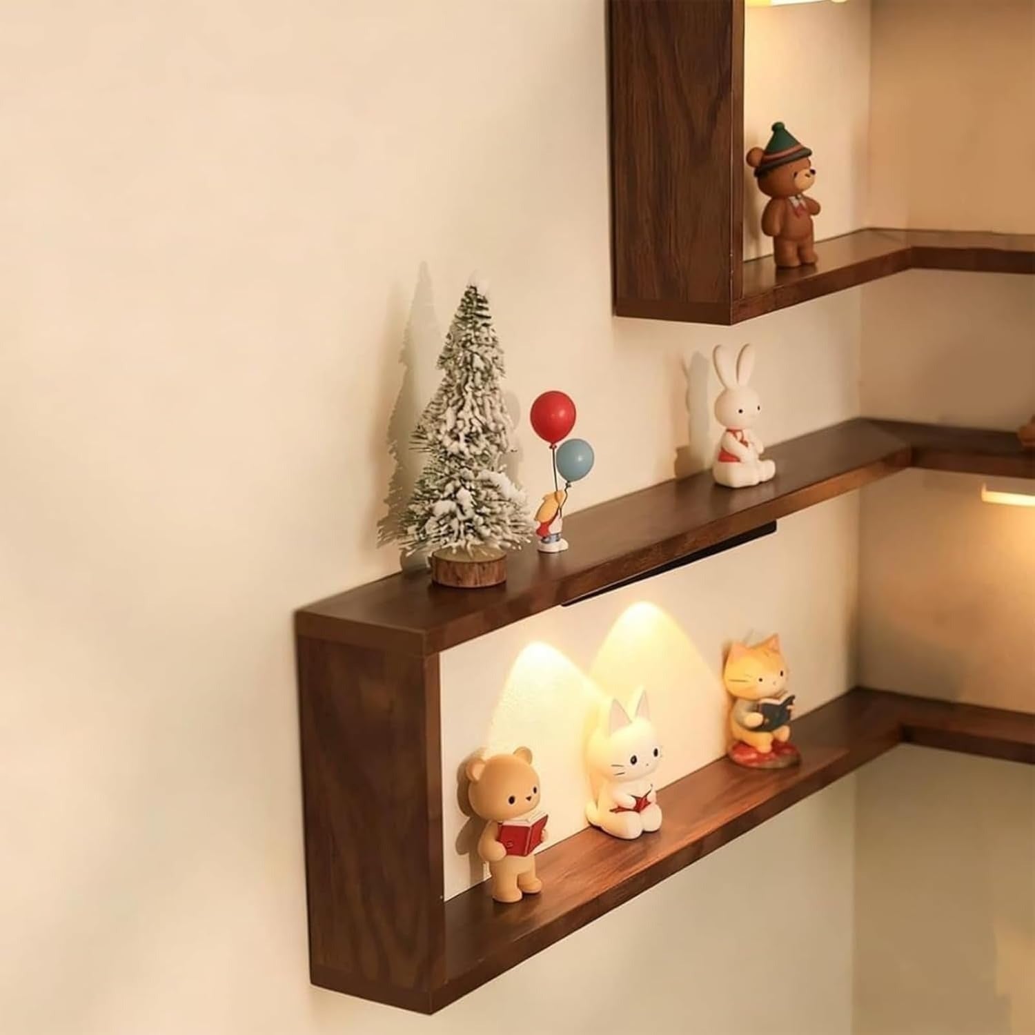 Corner Storage Rack, a Floating Storage Rack That Brightens Up The Corner of The Space, Wooden Wall-Mounted Corner Display Rack, Space-Saving Set, Available in Multiple Sizes (3pcs Set Or Single Piece Without Lights)